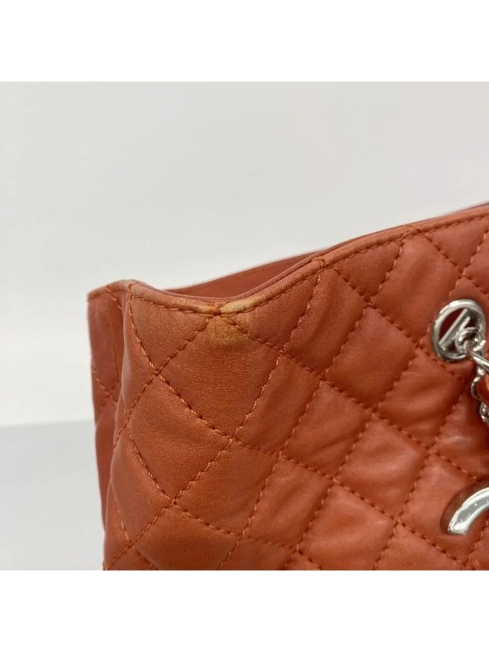 Chanel Chain Quilted Lambskin Red Silver Tote - Picture 6 of 9